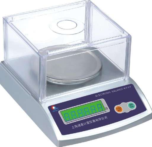 Tank007照玉手電在珠寶玉石行業的輔助工具中是必不可少的